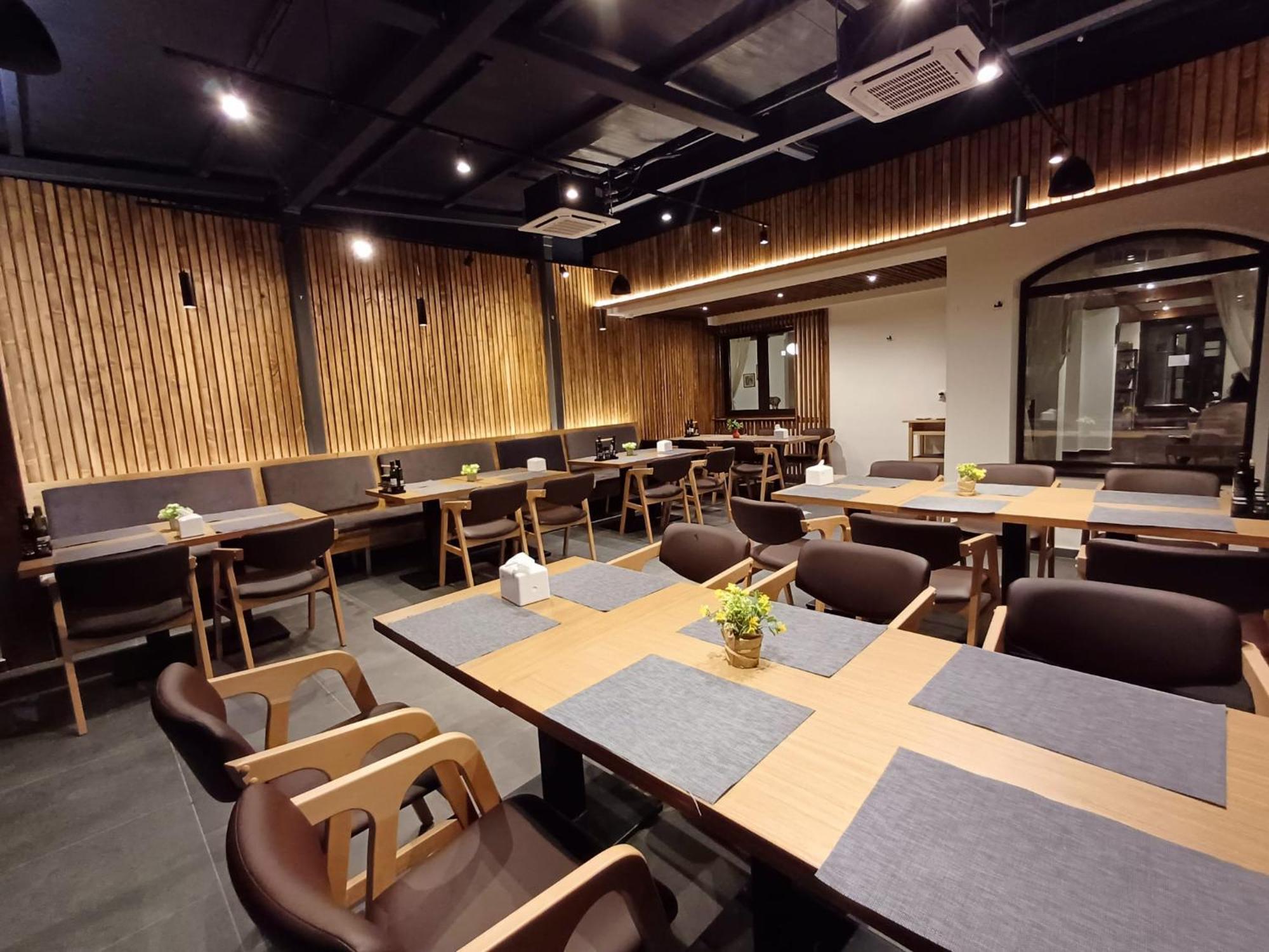 Pensiune & Restaurant Victoria Păltiniş Eksteriør billede