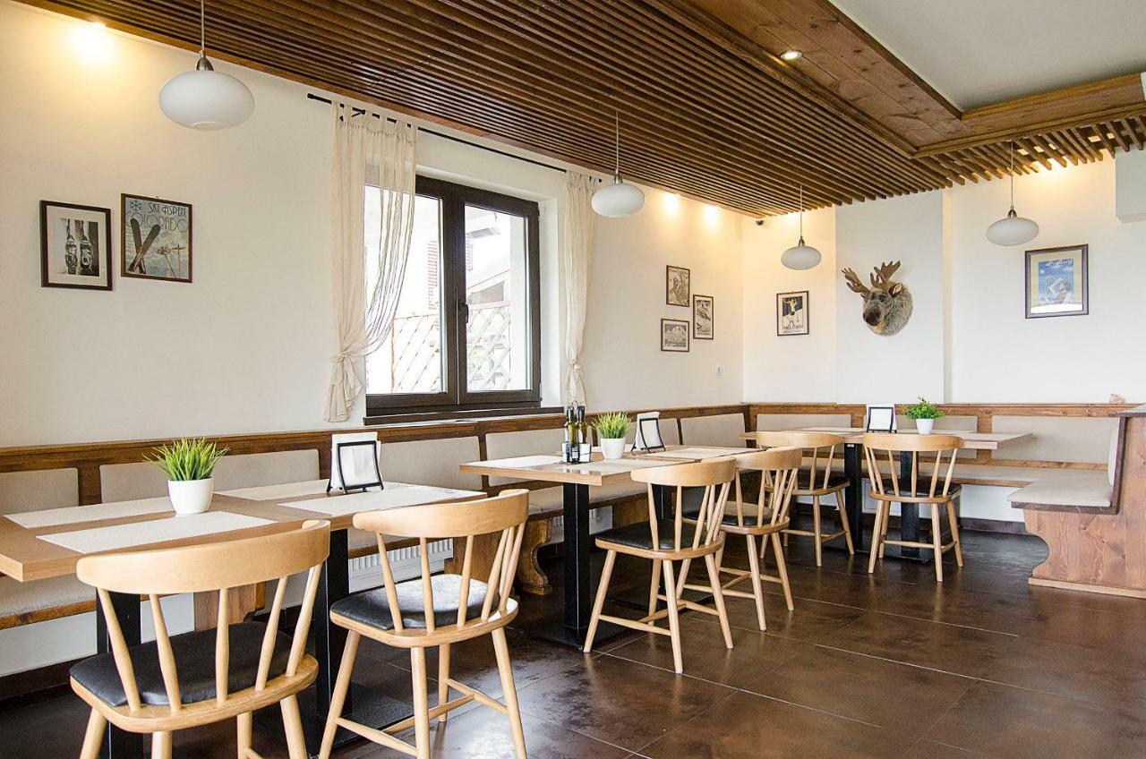 Pensiune & Restaurant Victoria Păltiniş Eksteriør billede